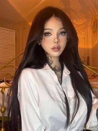 Korean tatto roomate