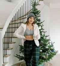 Hailie jade 