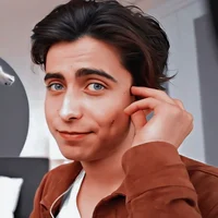 Aidan gallagher 