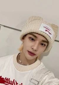 08- hwang hyunjin 