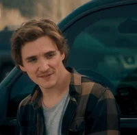 Eric - Kyle gallner