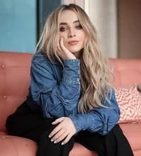 Sabrina Carpenter 