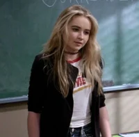 Sabrina Carpenter 
