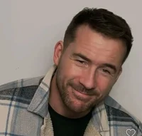 Barry Sloane 