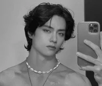 Тэхён сводный брат 