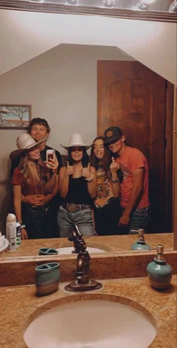 Country friend group