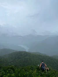 Rainy hike trip 