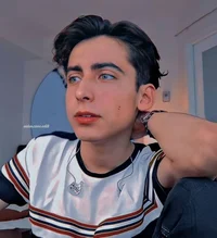 Aidan gallagher 