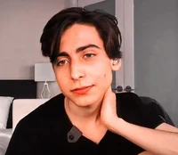 Aidan gallagher 