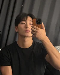 Choi San