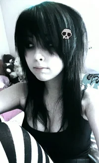 emo girl mia