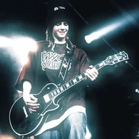 2 - Tom Kaulitz