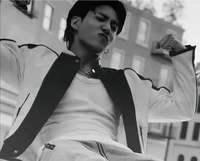 Чонгук  твой брат 