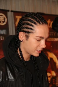 Tom Kaulitz- bar