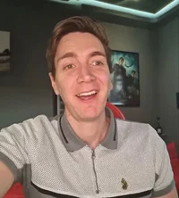 Oliver Phelps