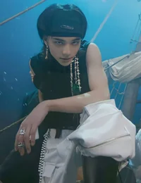 Pirate Hwang Hyunjin
