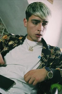 AK4 20