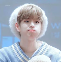 001 - Kim Seungmin