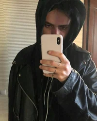 кирил бледный 