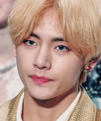 Тэхён  твой брат 