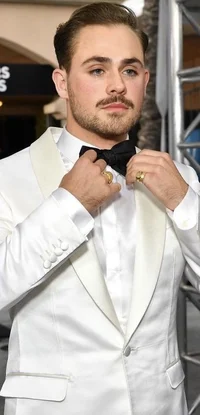 Dacre Montgomery 