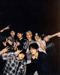 Stray Kids