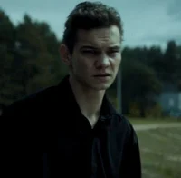 Петя Карасев