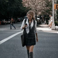 Serena Van der Woods