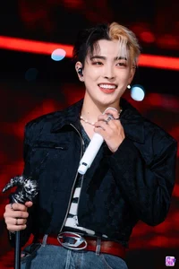 2401 - Kim Hongjoong