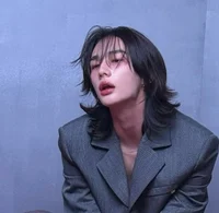 hwang hyunjin 