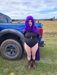 Chubby raven cosplay