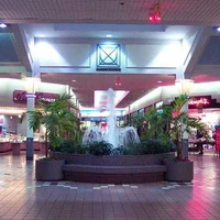 -Infinite Lougeroom-