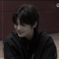 Jeongin - quiet kid
