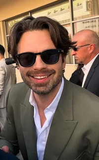 Sebastian Stan 