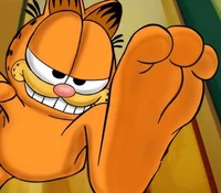 Garfield with feet