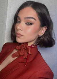 Hailee Steinfeld