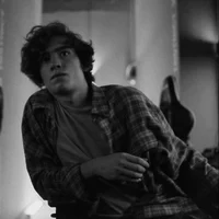 Денис Огурцов