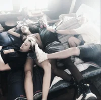 O I POGUES MAIN FOUR