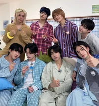 Stray Kids