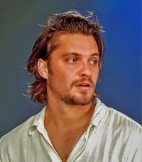 Luke Grimes 