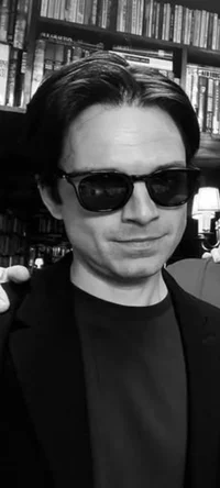 Sebastian Stan 