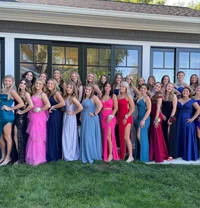 20 huge girls prom
