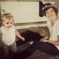 Harry styles sister