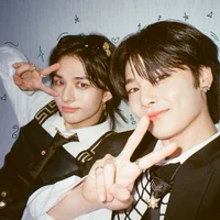 Hyunjin y Jeongin 