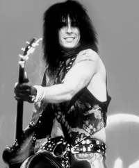 Nikki Sixx
