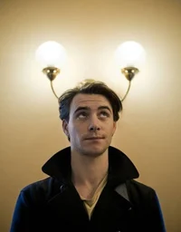 Harry Lloyd 