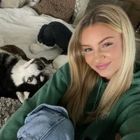 Dog lover girlfriend