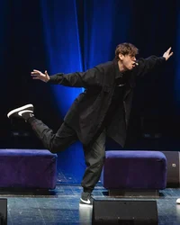 Антон шастун