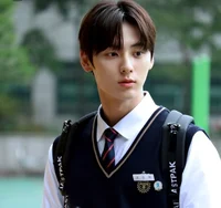 Hwang Minhyun