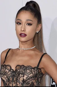 Ariana Grande 